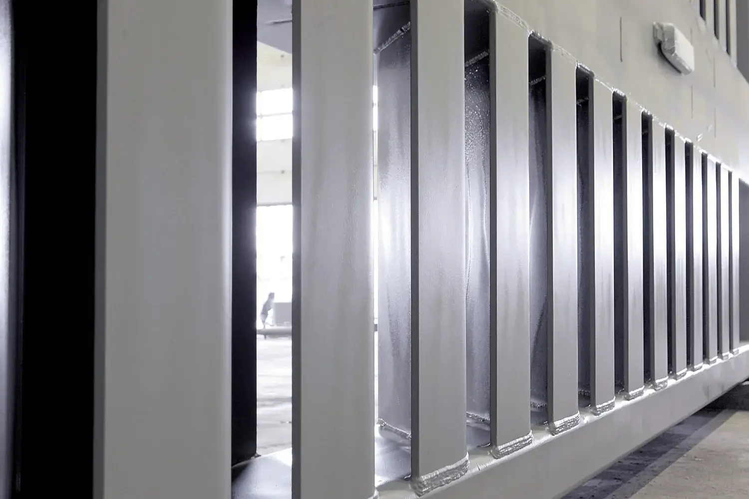 Moonpool door construction details with hydraulic cylinders