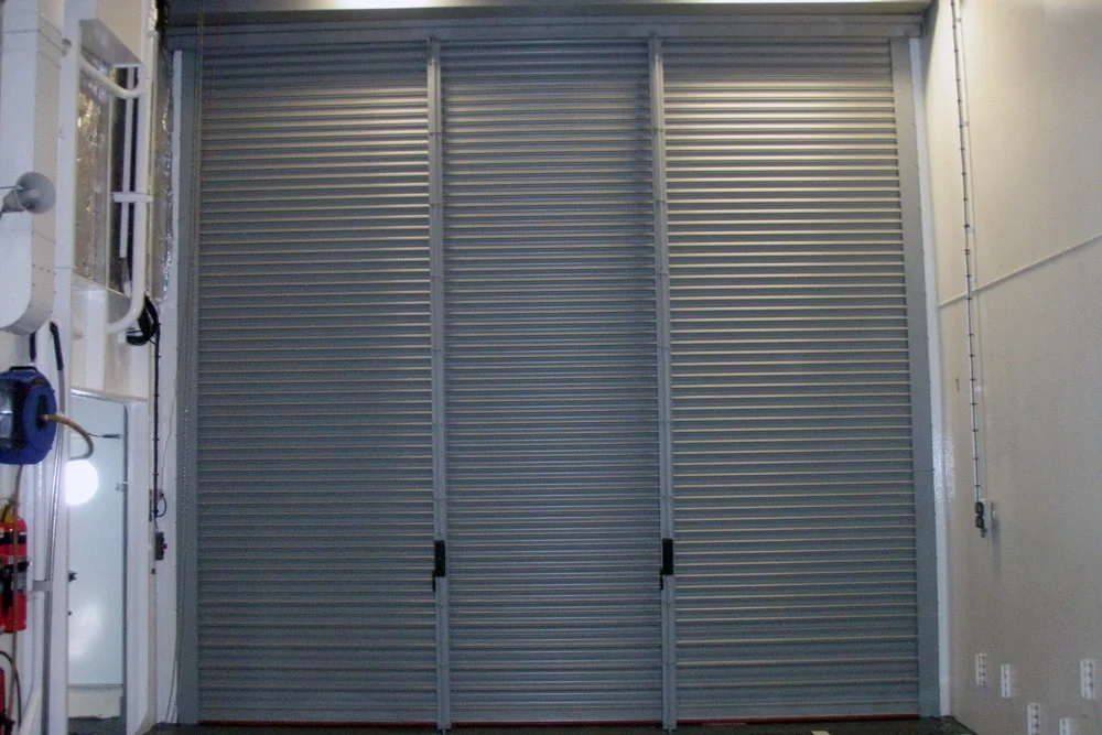 Marine roller shutter doors on an offshore vessel